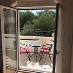 Pensión Ka - Ro 3*