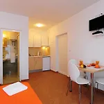 Pensión Ka - Ro 3*