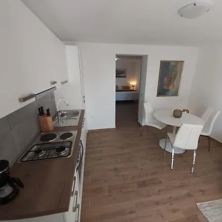 Ka - Ro Casa de hóspedes 3*