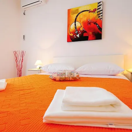 Ka - Ro Guest house