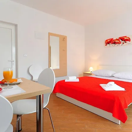 Casa de hóspedes Ka - Ro 3*