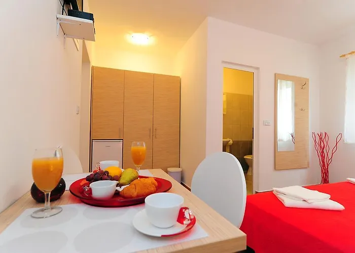 Ka - Ro Gæstehus 3*